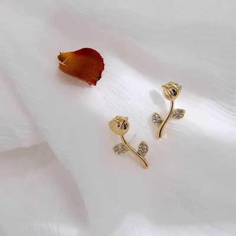 

S925 Silver Needle Korean Style Premium Rose Earrings Ladies Small crowd Set Diamond Vintage Flower Earrings Earrings Earrings