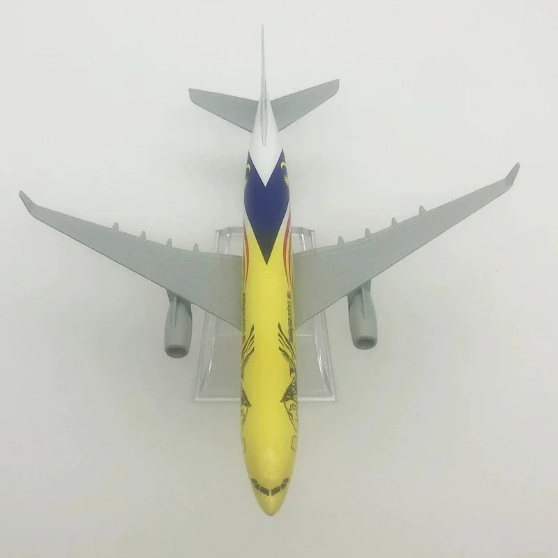 16 CENTIMETRI In Lega di Metallo Aereo A330 Malesia Tiger Airways 1/400 Bilancia Modello di Aereo Simulazione Finito Hobby Collezione Giocattolo Regalo