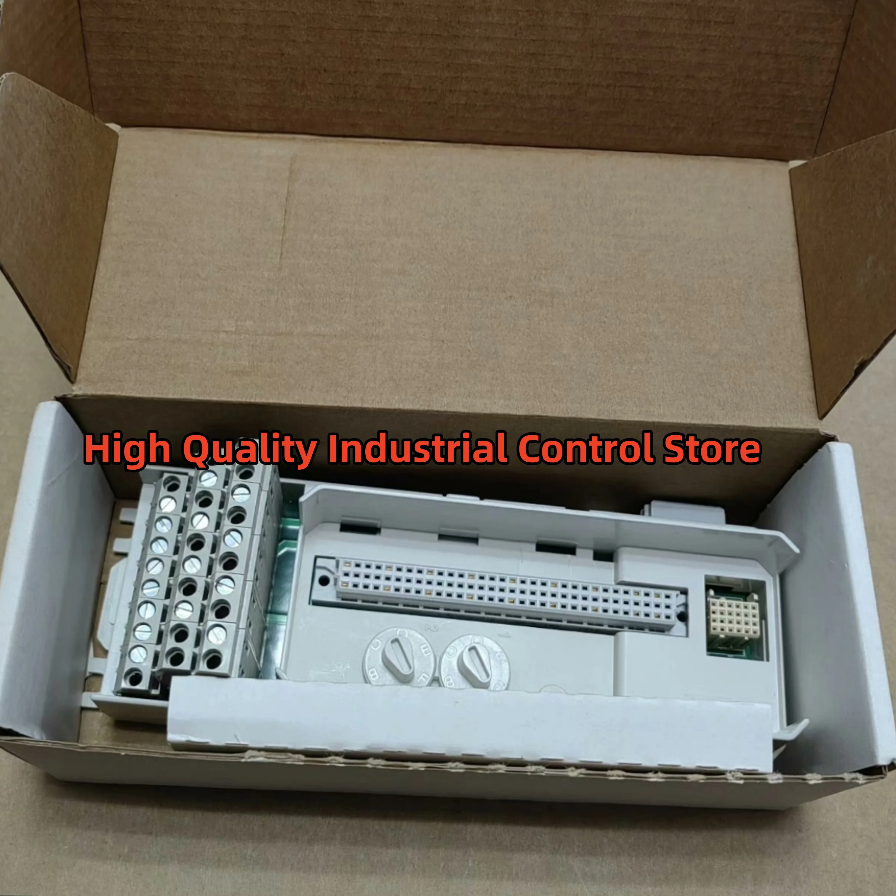

TU812V1 3BSE013232R1 TU830V1 3BSE013234R1 PLC module base brand new