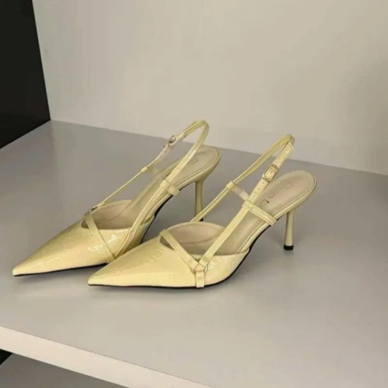 

pointed-toe sandals for women, 2026 new style, elegant and versatile, fashionable after-wear shoes