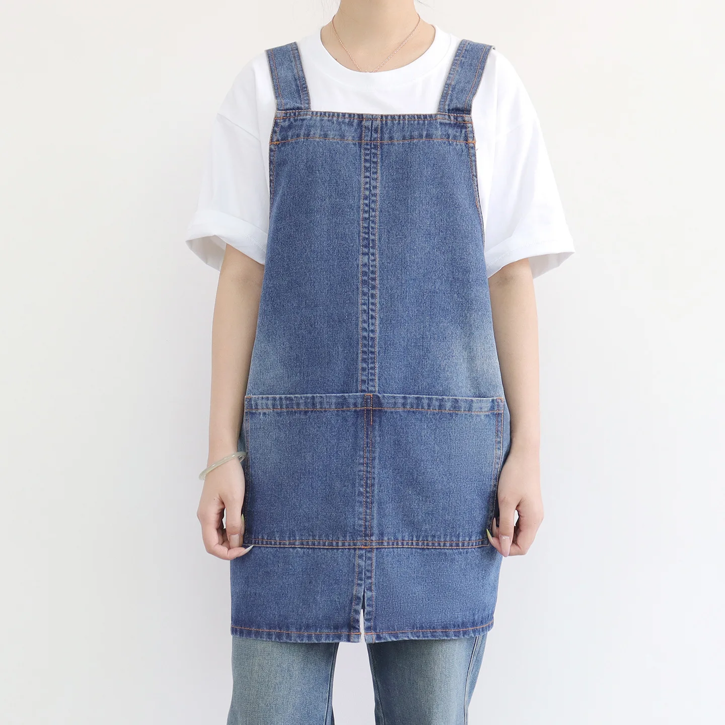 

Washed Denim Apron with Snap Button and Two Pocket Design Men's and Women's Coffee Shop, Flower Shop, Workwear