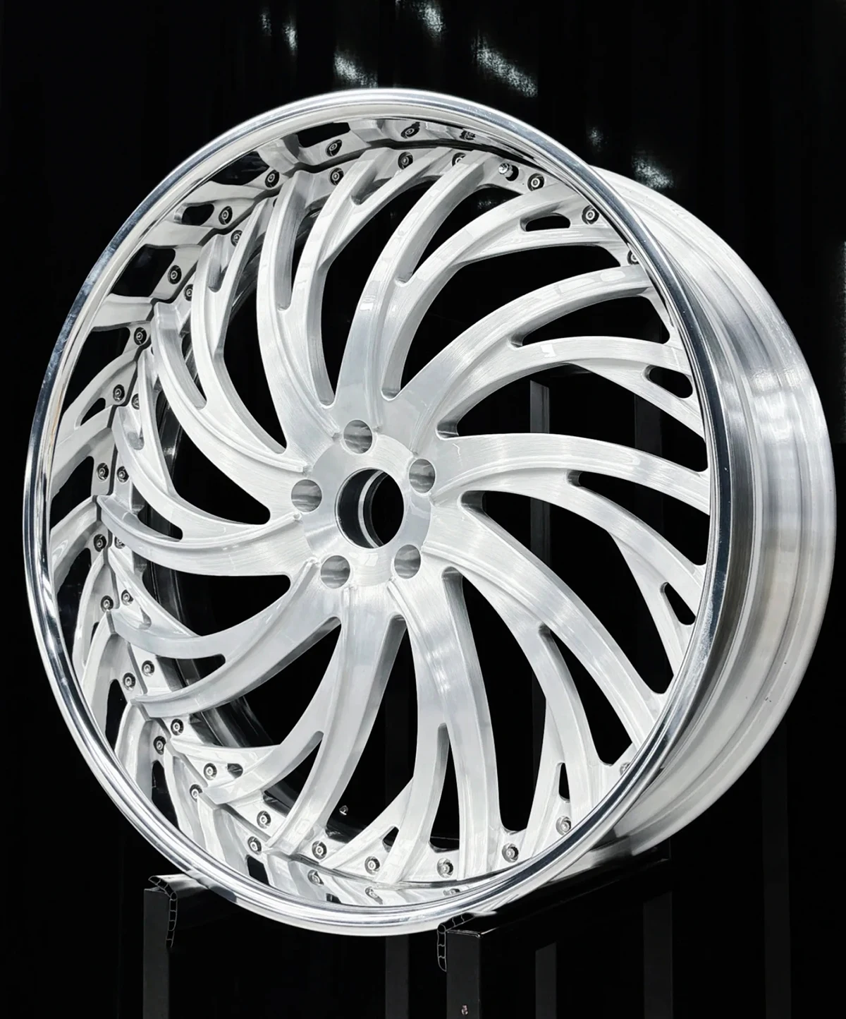 

Hot Sales2/3 Pieces Forged Aluminum Alloy 20" 21" 24" 26" Wheels for Chevy Forgiato 22 Inch Rim Chrome Brushed Silver R