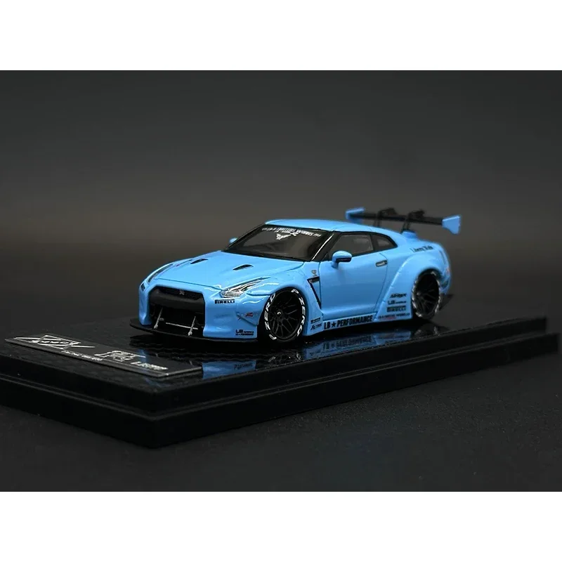 

404 Error 1:64 LBWK GTR R35 Bright Blue Resin Diorama Car Model Collection Miniature Toys