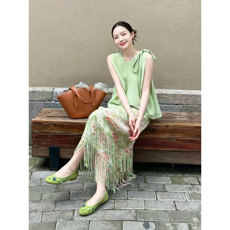 

Miyake Pleated Skirt Set Plisse 2026 Summer New Green Bowknot Sleeveless Vest Tassel Skirt Women's Pleats Two-Piece Set Relaxed