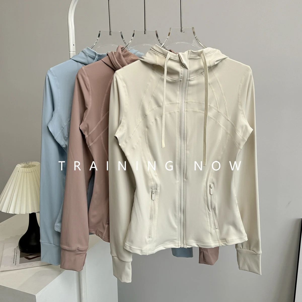 

Sports jacket for women in autumn and winter Internet celebrity new hooded slim jogging training top fashionable fitness yoga