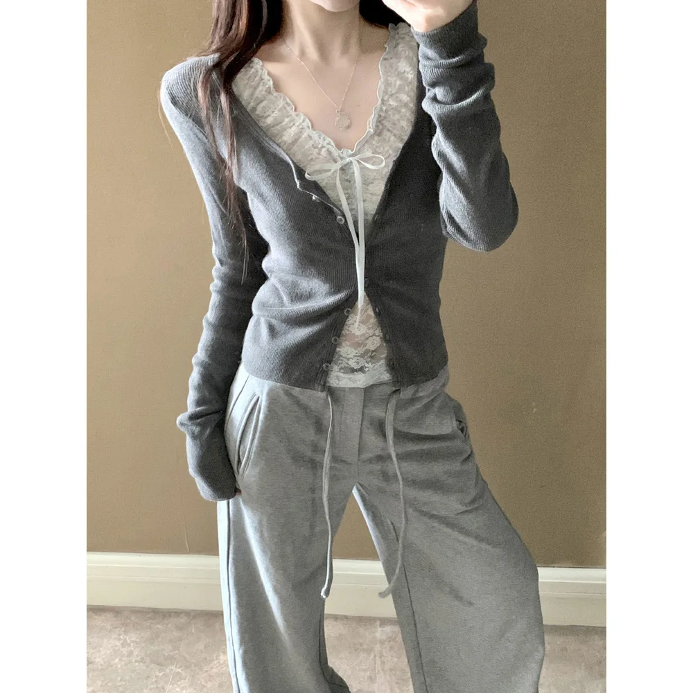 

2025 Spring Lace Fake Two Piece Long Sleeve T Shirt for Women Slim Fit Hot Girl Style Base Layer Elegant Inner Wear Chic Top