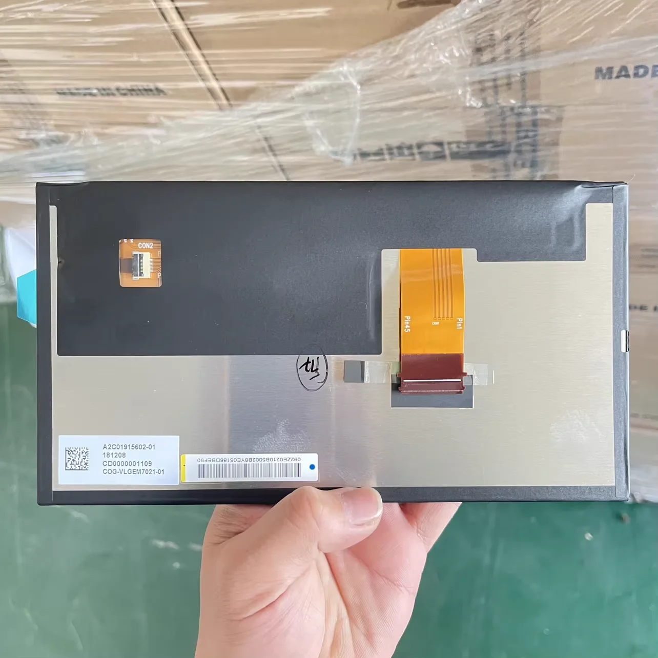 

COG-VLGEM7021-01 brand new original in car LCD screen