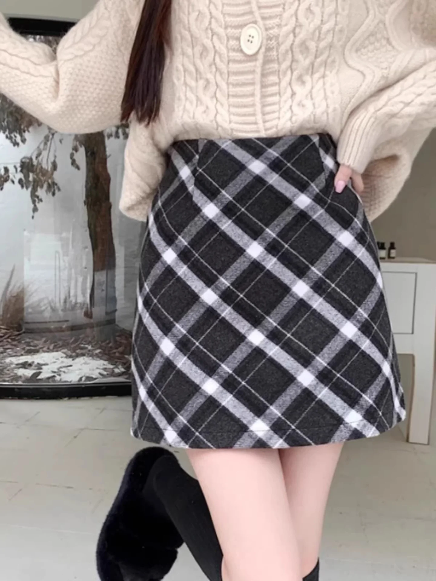 

Юбка А-силуэта с высокой талией в клетку, женская, осенне-зимняя, стройнящая, удлиненная, из смесовой шерсти, в корейском стиле, для повседневной носки