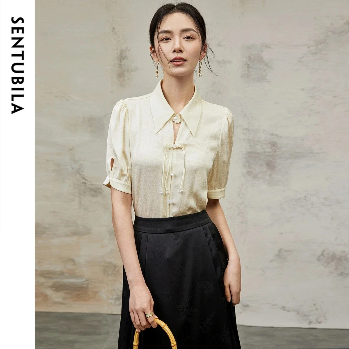 SENTUBILA Women's Chinese Jacquard Summer Shirt 2026 Cutout Frog Button Mandarin Collar Short Sleeve Retro Tops Woman 162CF6879X
