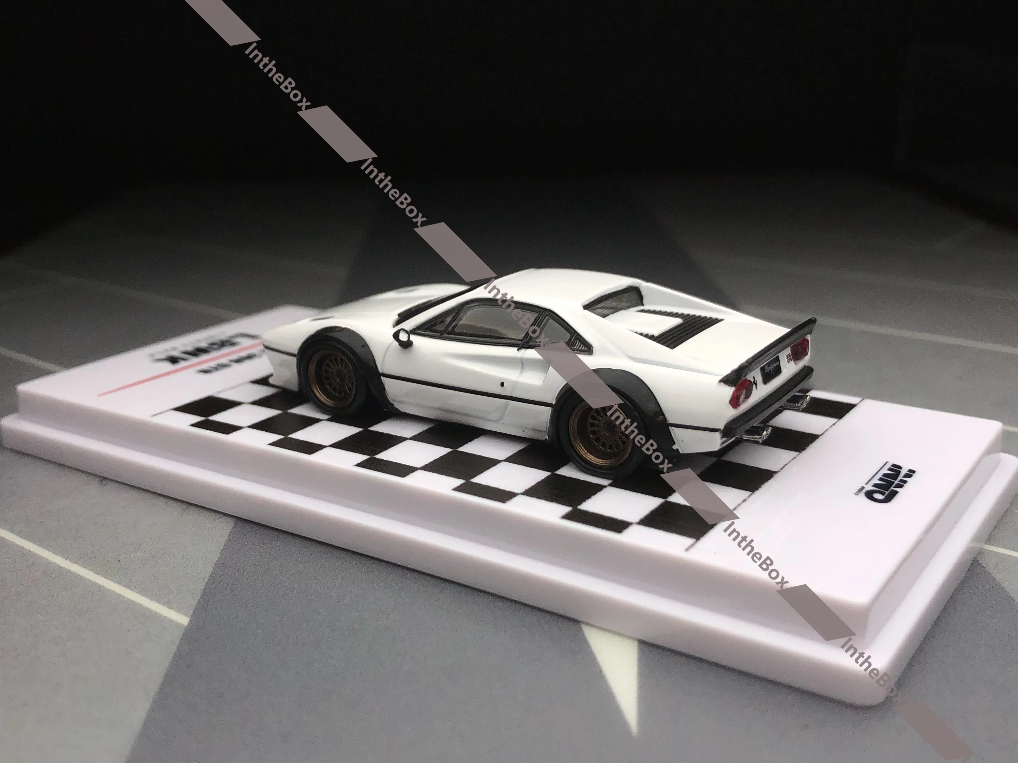 INNO64 1:64 LBWK 308 GTB White Diecast Model Car Collection Limited Edition Hobby Toys