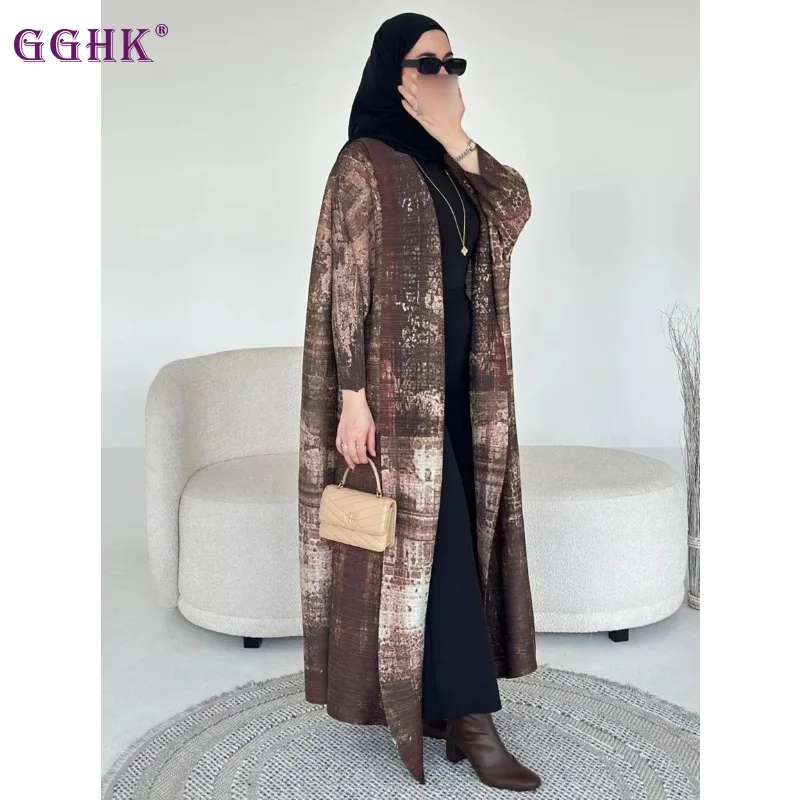 GGHK Geplooide Dames Abaya Vintage Gedrukt Ontwerp Los Groot Formaat Klassieke Arabische Dubai Luxe Abaya 2025, Lente Herfst Nieuw