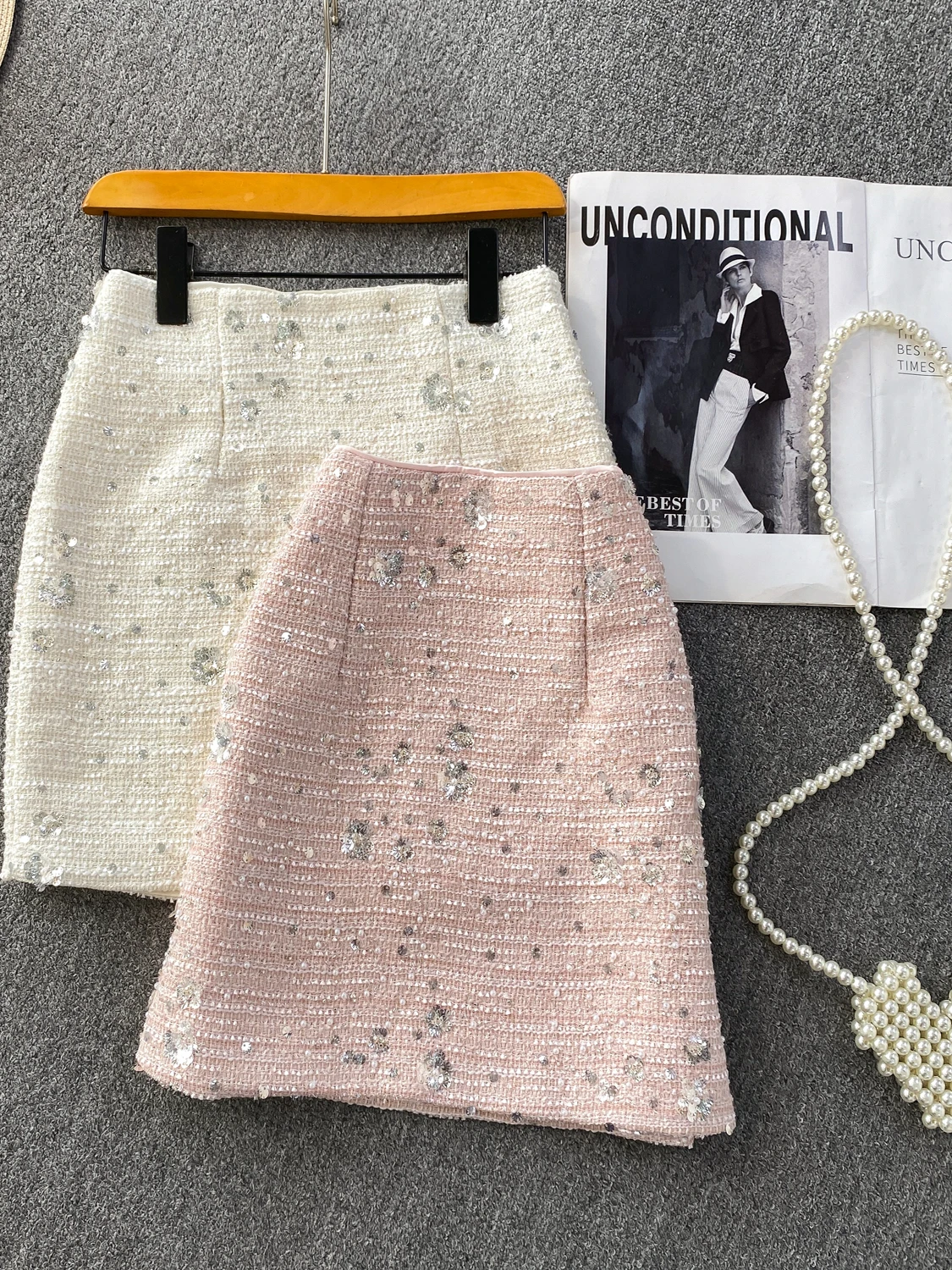   白いスパンコールの豪華な装飾が施されたスカート レディース ファッション 秋冬 ハイウエスト スリム ツイード スカート