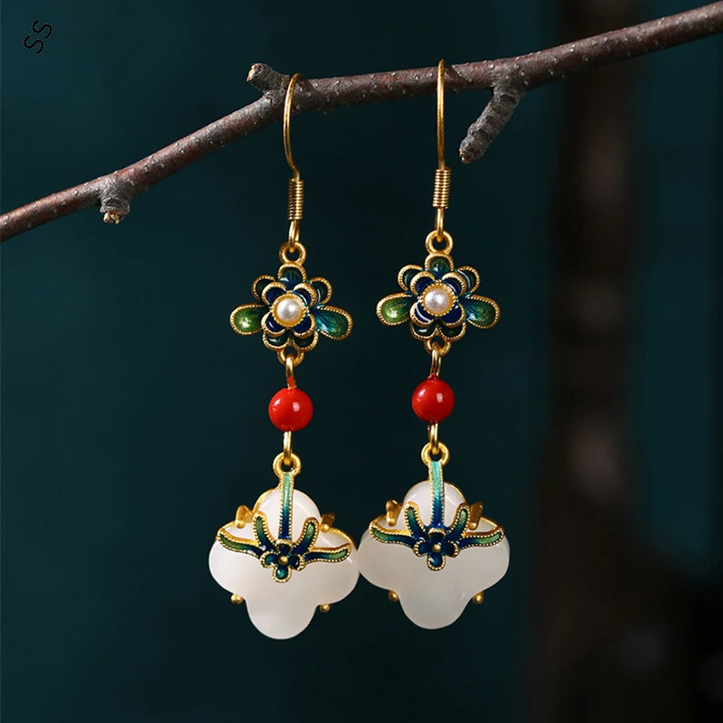 

Vintage Enamel Earrings Elegant Retro Ear Hook for Traditional Hanfu Outfits of Women Stunning Accessories for A Classic Look