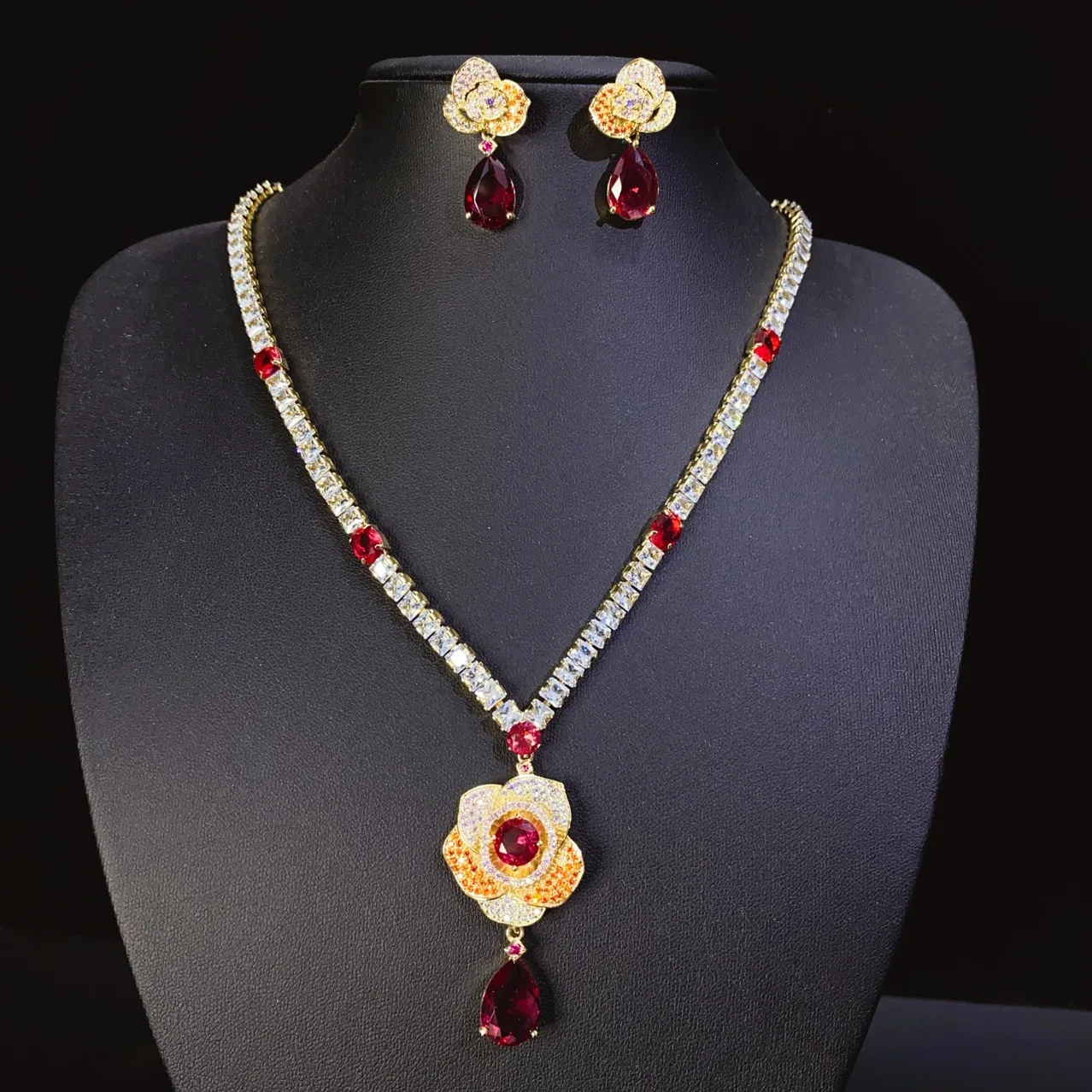 

Golden Mirage 925 Silver Ruby Floral Set | 3D Gold-Trim Necklace & Earrings | Gala Night Luxury Jewelry