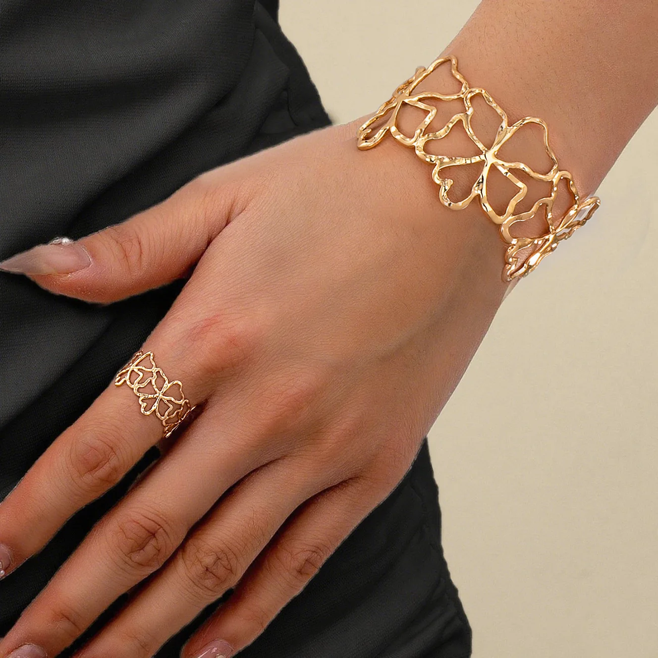 1 set of metal hollow flower bracelet ring set lucky five-leaf flower bracelet index finger ring adjustable women's daily life