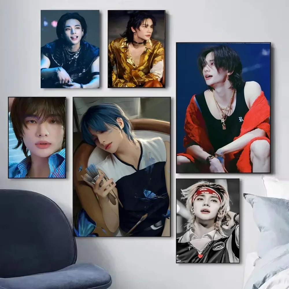 الصبي Hyunjin المشارك جماليات الحد الأدنى طباعة قماش اللوحة لغرفة المعيشة ديكور المنزل الحديث #2