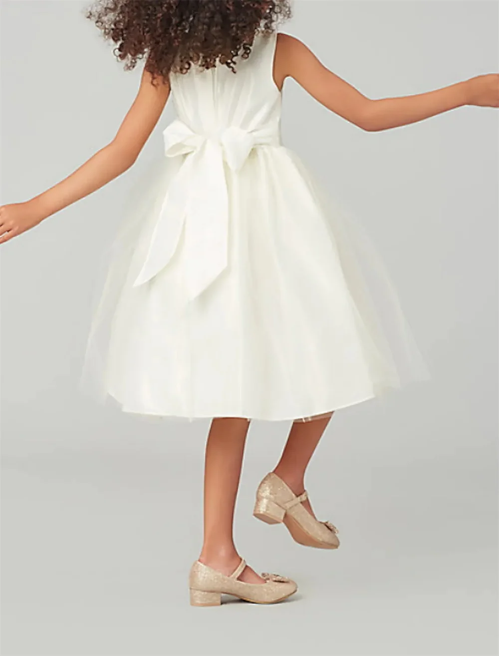 A-Line Knee Length Flower Girl Dresses Party Satin Sleeveless Jewel Neck with Bow(s) 2022