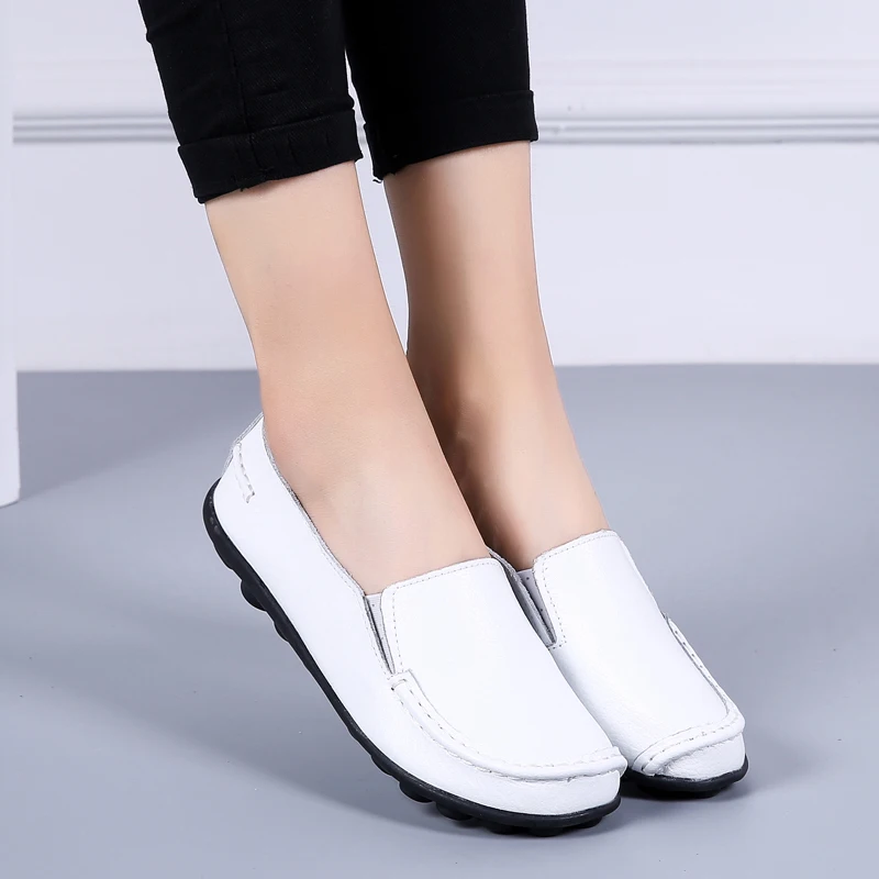 New Non Slip Flat Shoes for Woman Soft Casual Women Shoes Genuine Leather Lightweight Slip on Women Loafers Plus Size 44 Zapatos