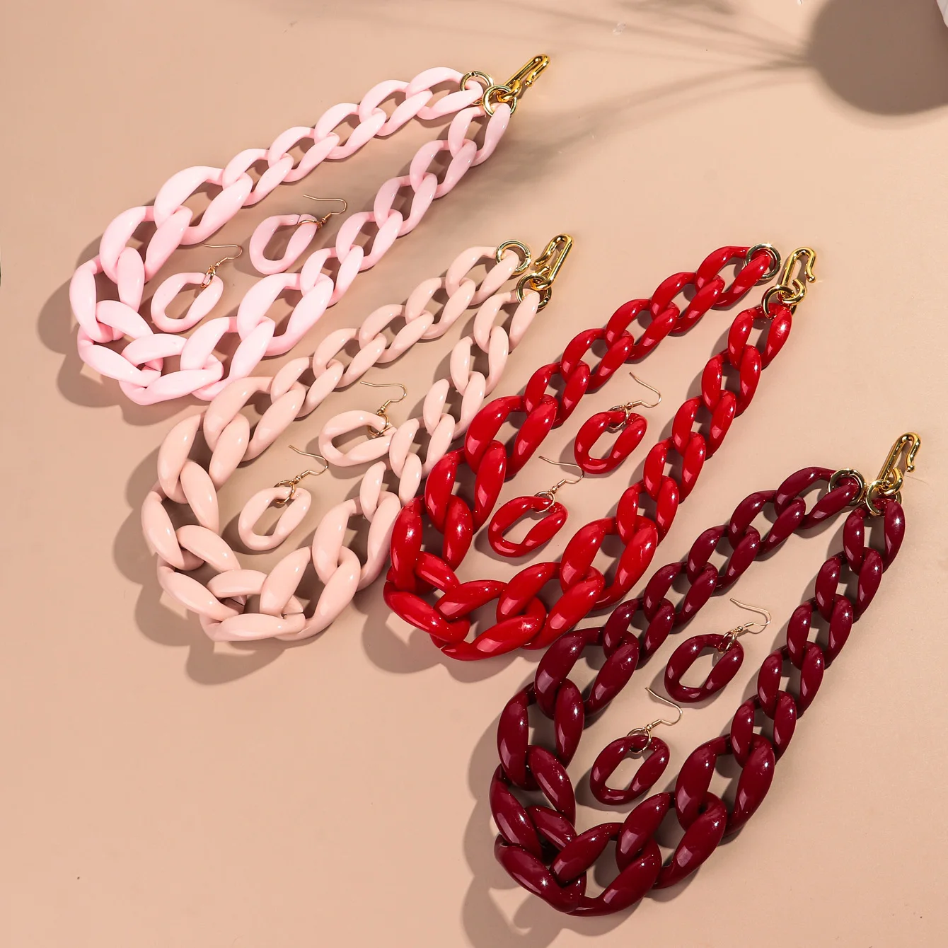 Thumbnail 3 - #23 Best Chunky Chain Necklaces to Buy In 2026