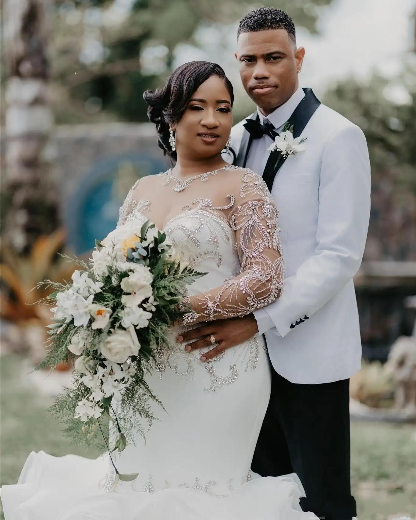 تخصيص الوهم الرقبة سباركلي الخرز بلورات طويلة الأكمام فستان الزفاف Vestido دي Casament الكشكشة المتتالية زي العرائس #3