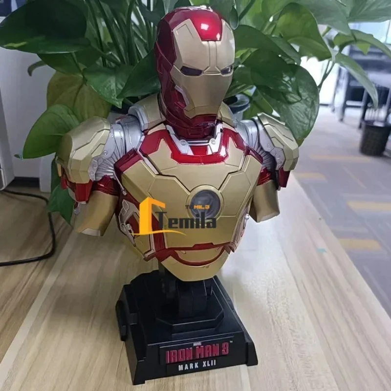 23 cm Avengers Lichtgevende Iron Man Standbeeld 1/4 Schaal Half Body MK43 MK42 MK7 Superheld Model Beeldje Cadeau voor Verjaardag Kerst