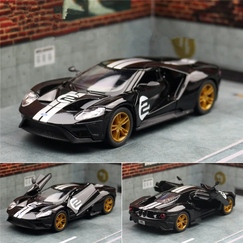 

Модель спортивного автомобиля Ford GT из сплава, 1:38, 2017