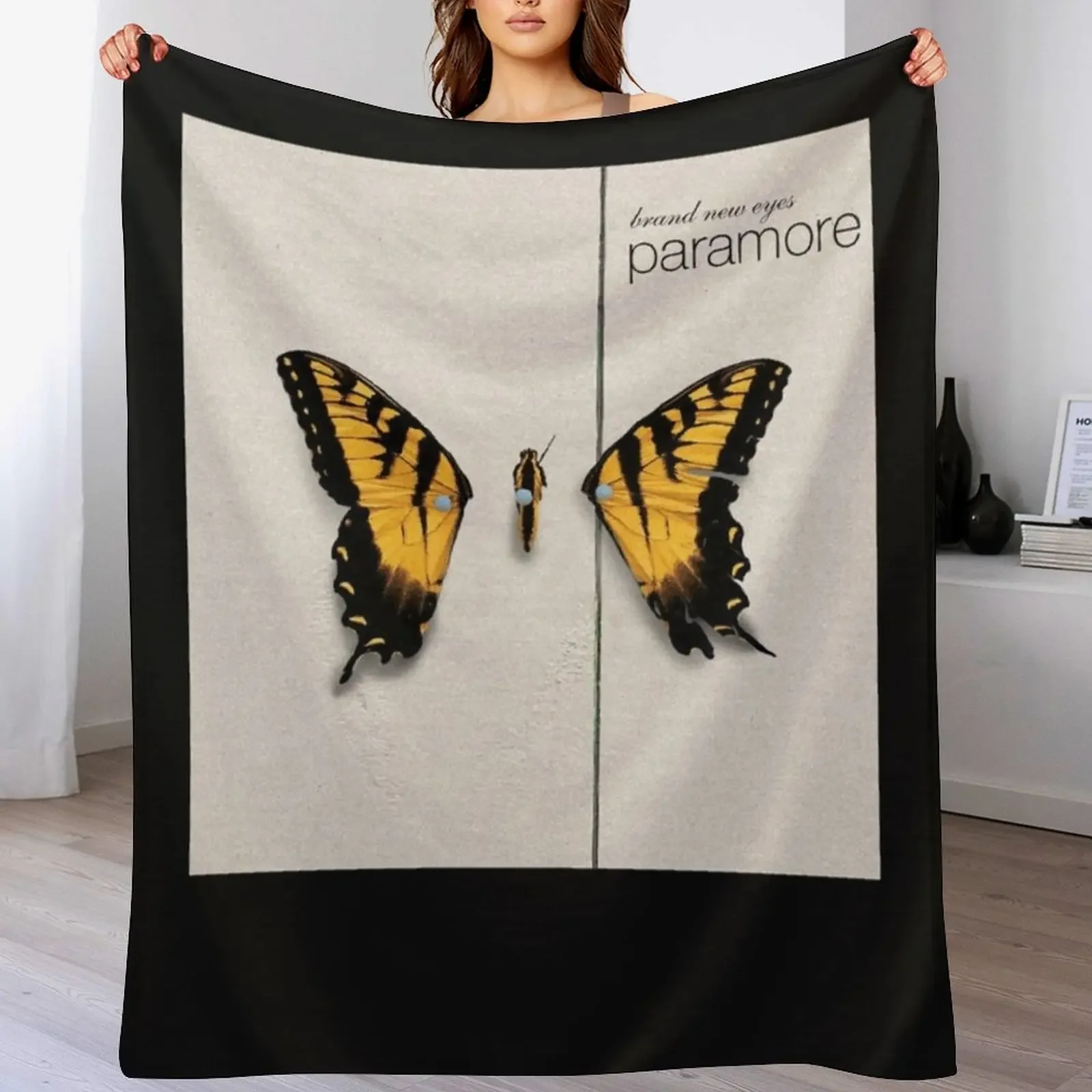 

Brand New Eyes Classic Throw Blanket Polar Decorative Sofas Bed Blankets