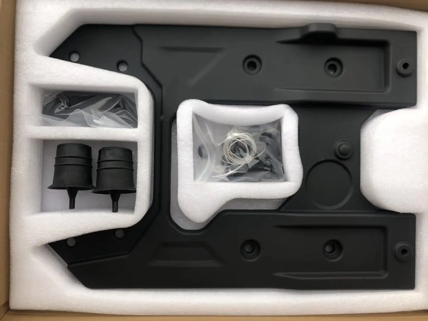

Factory Hot Selling JL1043 Tailgate Bracket Hinge Tire Carrier for for Wrangler JL2018+ LANTSUN