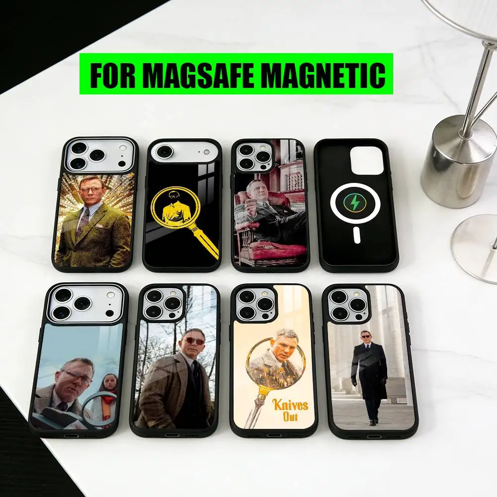 

D-Daniel C-Craig B-Benoit B-Blanc Phone Case For iPhone17,16,15,14,13,12,11 Plus,Pro Magnetic with Magsafe Wireless Charging
