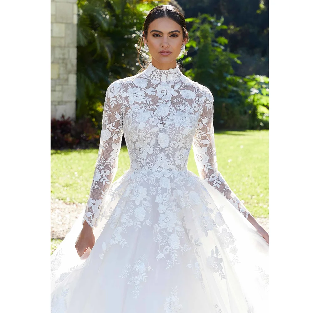 Abiti da sposa eleganti con applicazioni in pizzo Colletto alto bianco Maniche lunghe Fiori Abiti a trapezio Abiti da sposa con strascico di moda