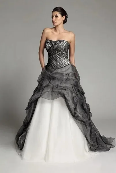 

Customized Vintage Black and White Wedding Dresses Gothic Ruffles Bridal Gowns Pleats Retro Vestidos de Novia gelinlik marria1