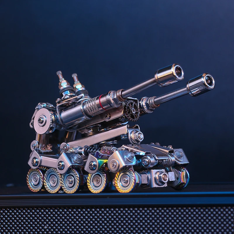 Modelo de montagem de metal de tanque DIY criativo feito à mão