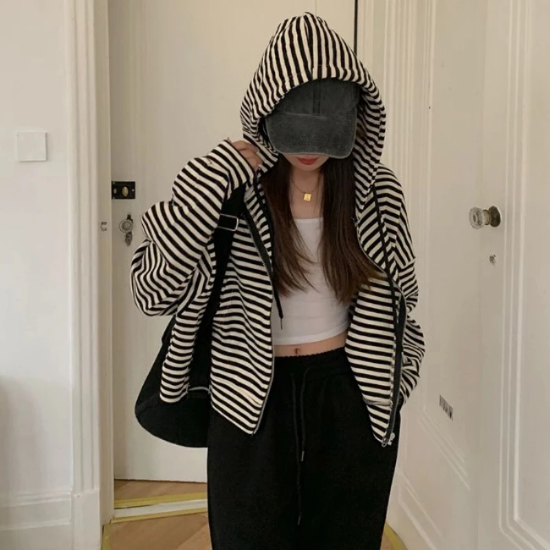 New Striped Thin Zipper High Street Jacket Spring Autumn Long Sleeve Loose Youth Fashion Short Tops Casual Korean Women Clothing