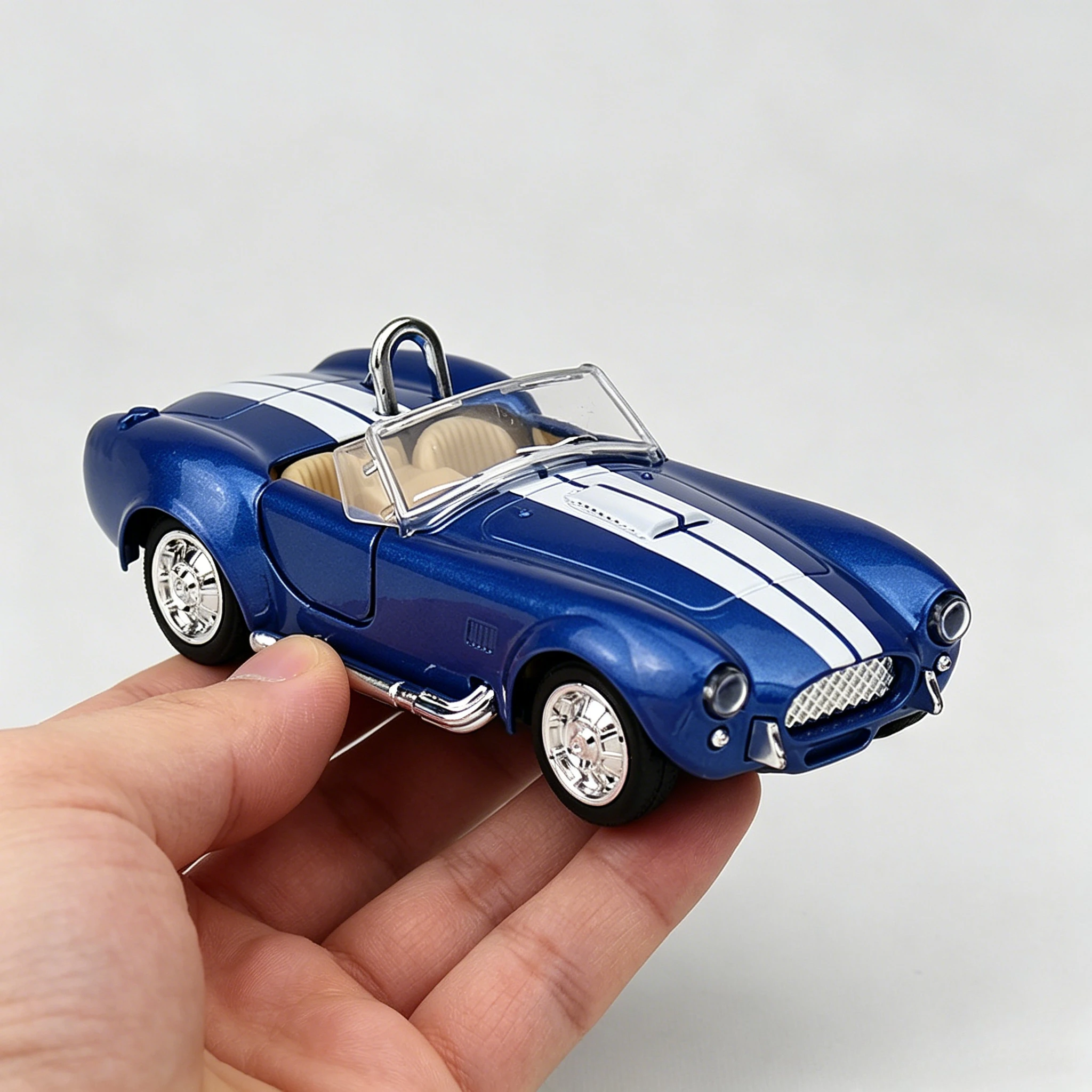 

1:36 Shelby Retro Toy Car Model Diecast Vehicle Miniature Pull Back Classical Collection Gift