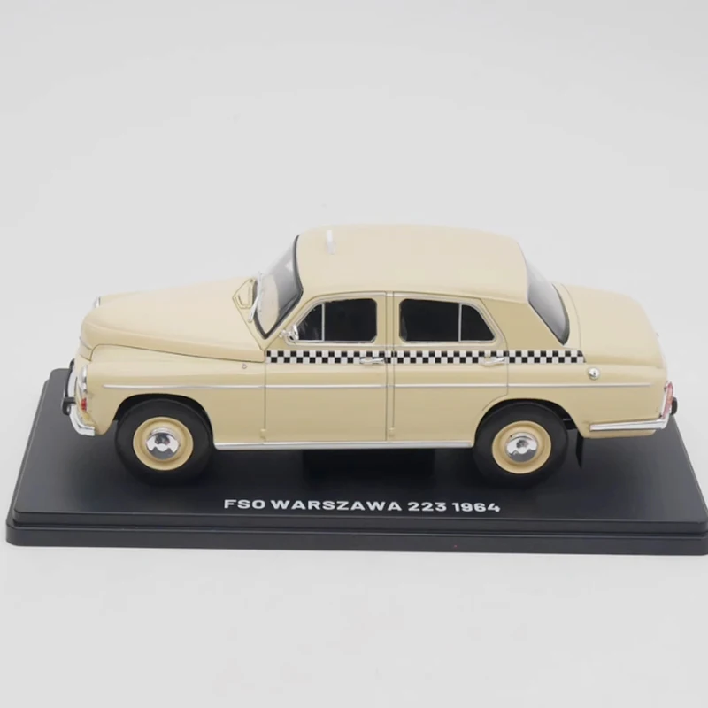 IXO Diecast 1:24 Scale FSO WARSZAWA 223 1964 Taxi Alloy Car Model Collection Souvenir Static Display Ornaments Vehicle Toy