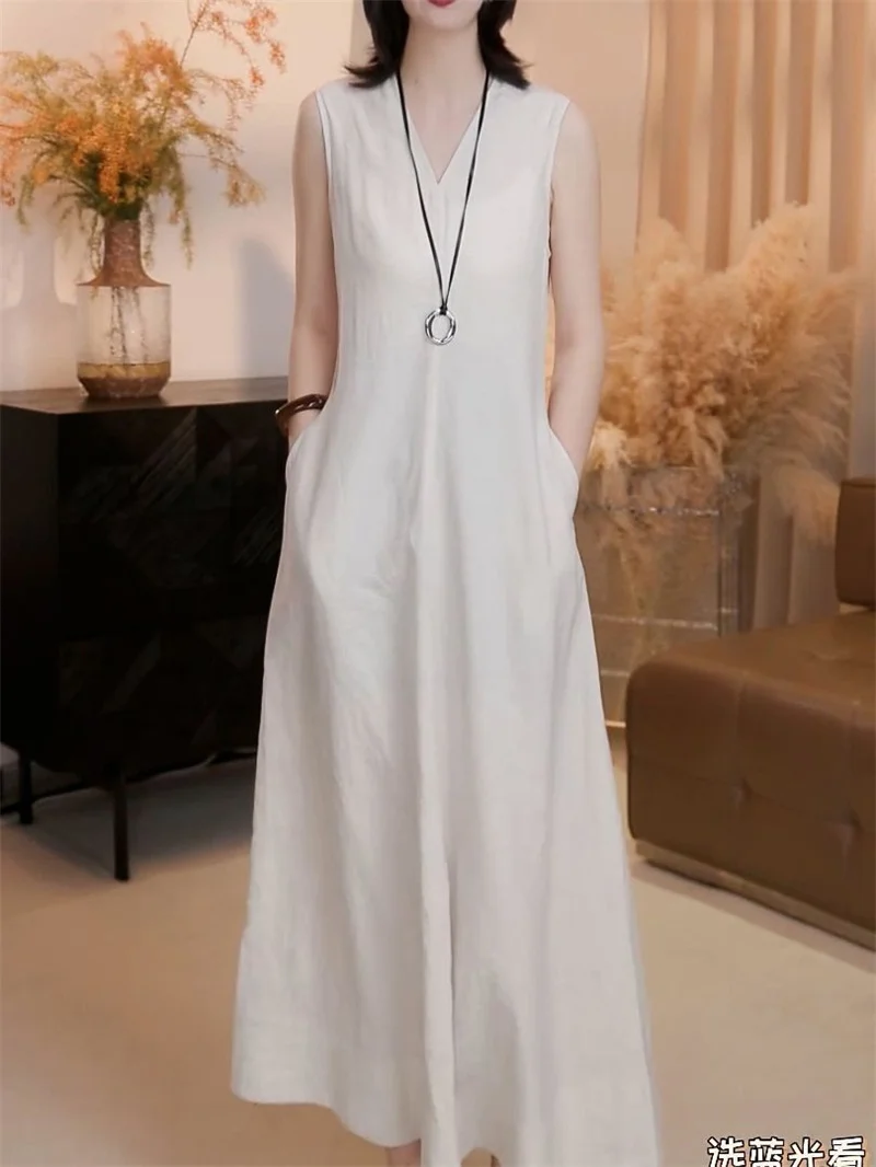 Estilo minimalista desplazamientos vestido versátil de moda para mujeres primavera 2025 nuevo vestido largo artístico sin mangas con cuello en V para madre