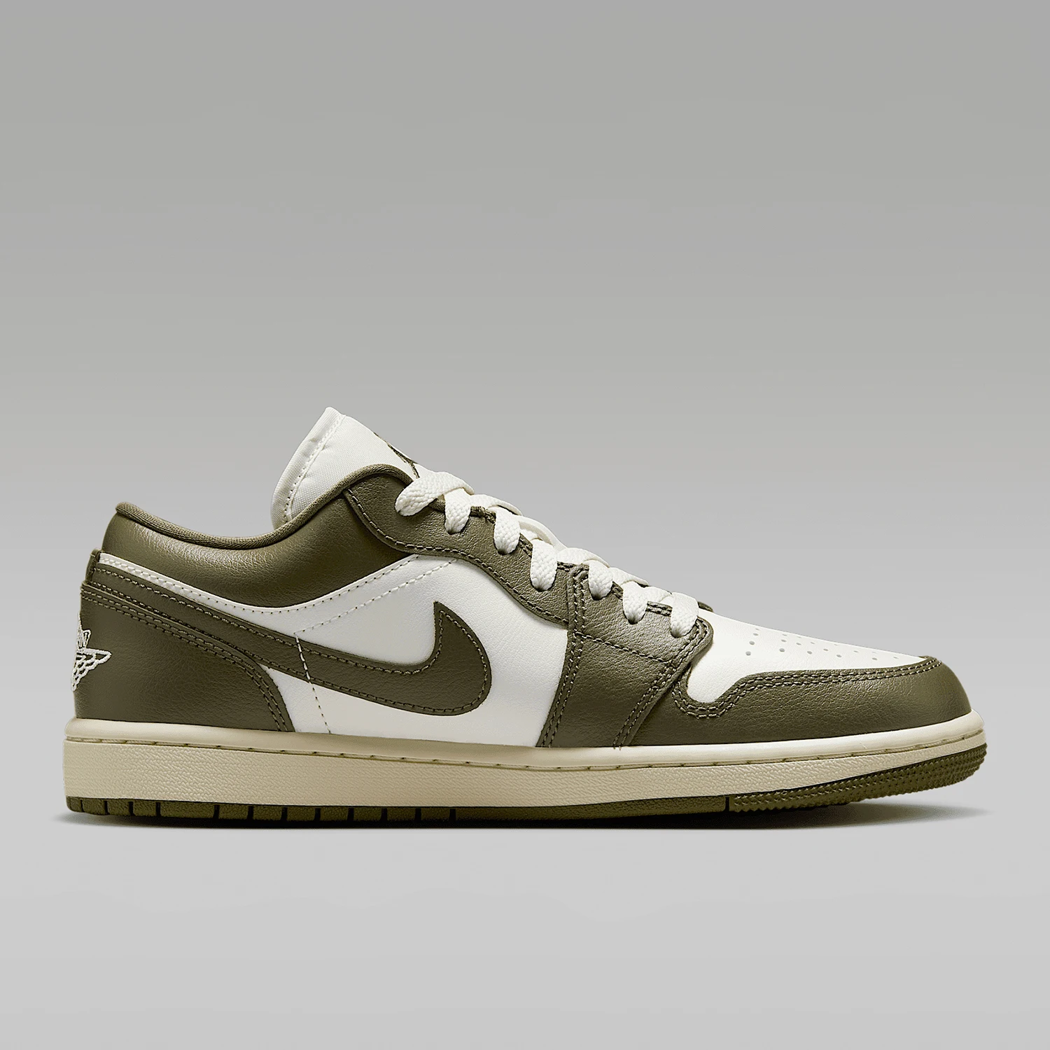 ไนกี้ของแท้ AIR JORDAN 1 รองเท - Women'S Shoes Nike Jordan บทวิจารณ์และราคา