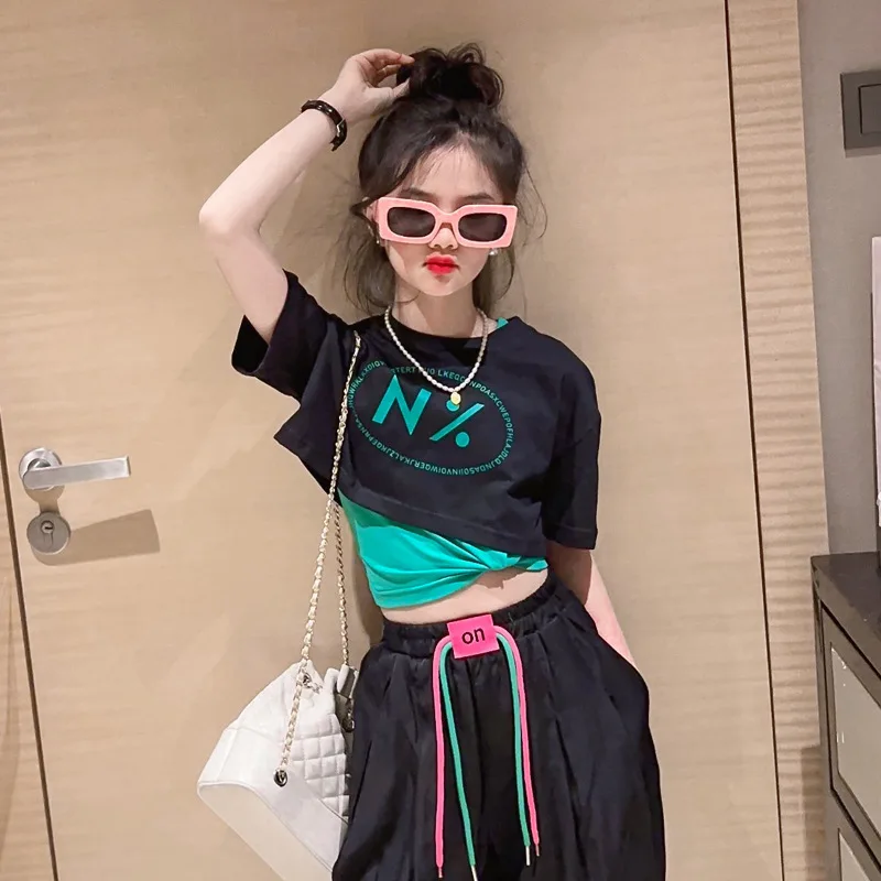 

2025 New Summer Children's Elegant Letter Printed Cotton Short Sleeve Fake Two Piece Top