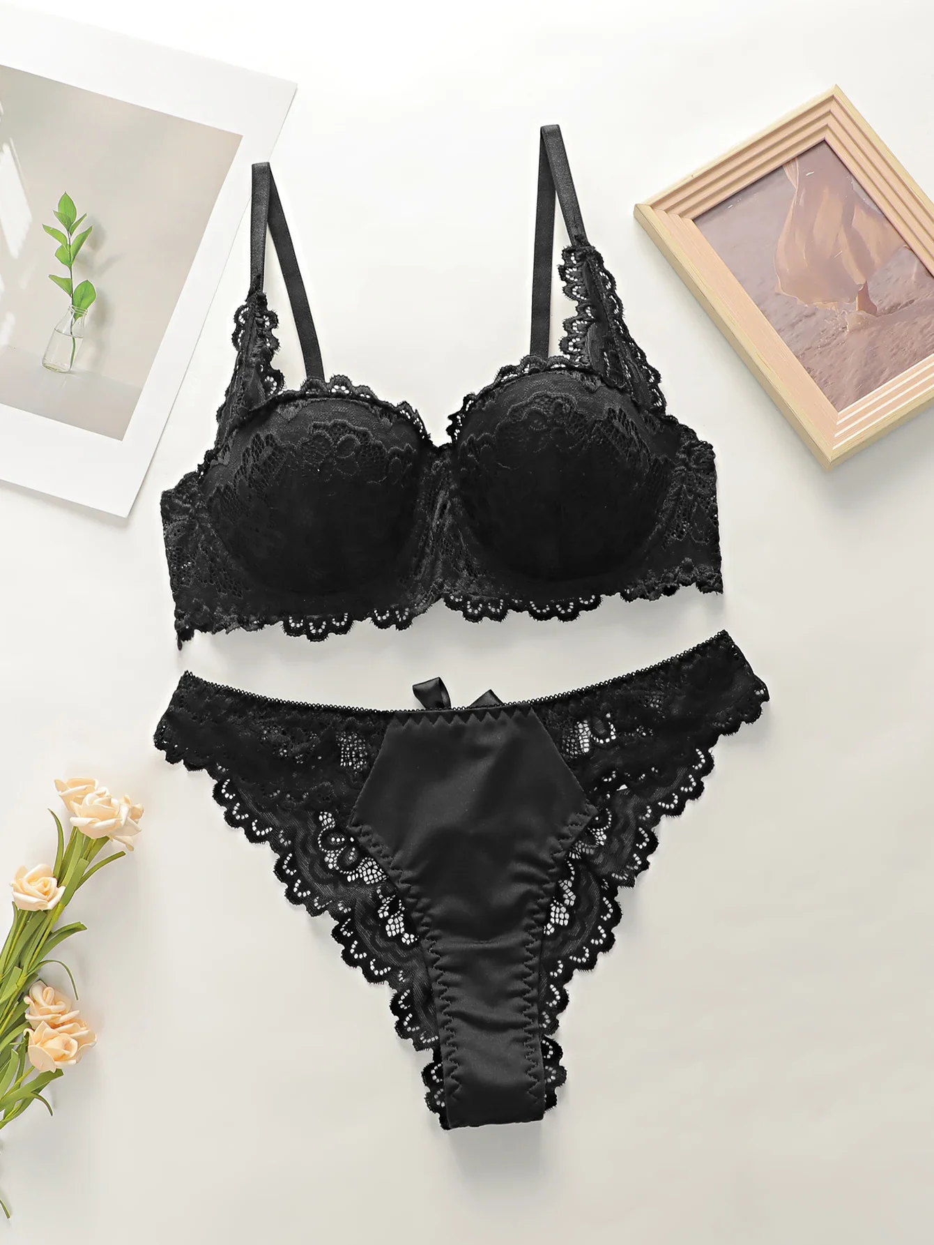 

Women's New Black Lace Bra With Steel Rims, Lifting Bra, Underwear, Hip Lifting Triangle Underwear Set B1111PRO