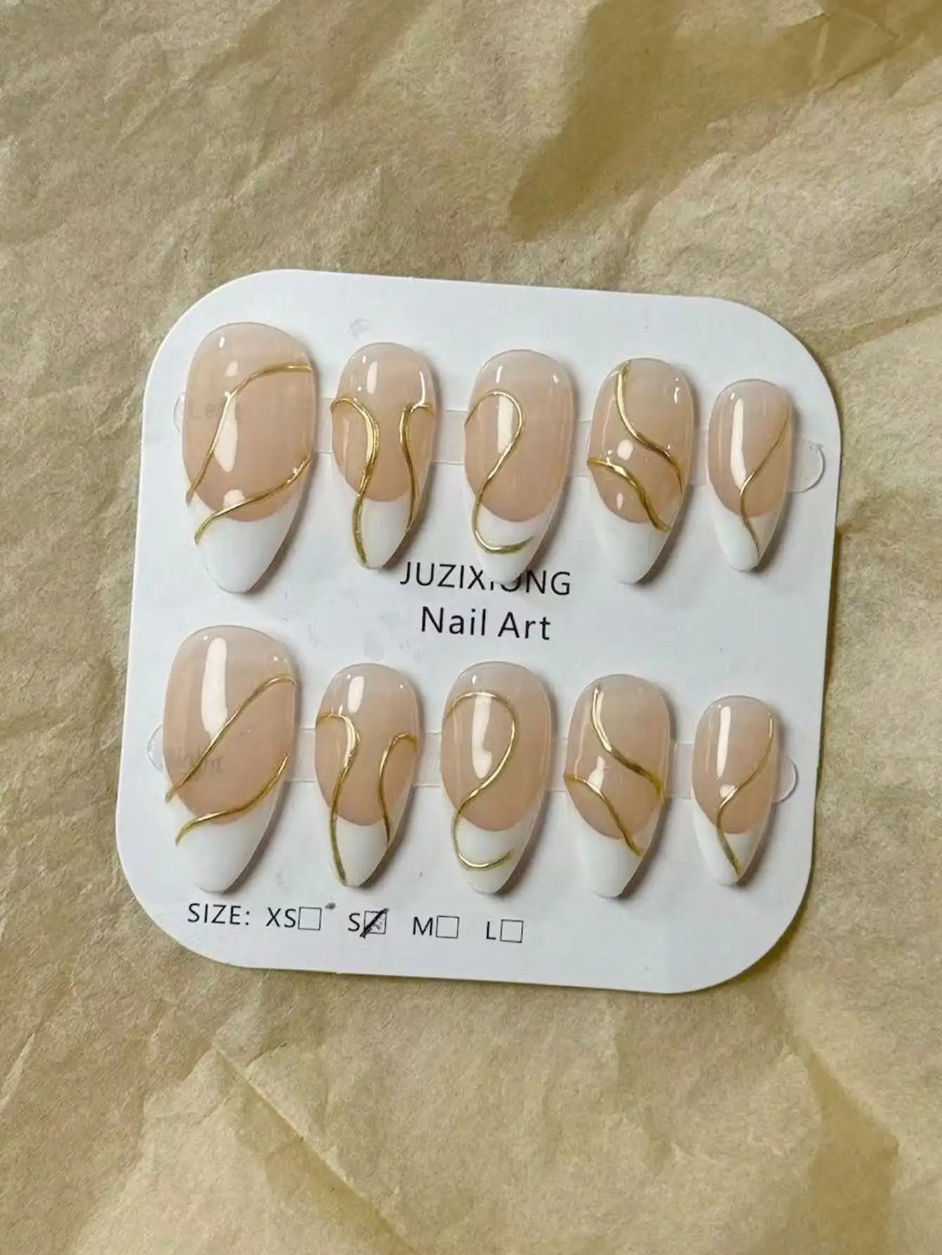 10-delige pure handgemaakte amandelvormige nagels, nude wit Frans goud driedimensionale lijnen, geschikt voor woon-werkverkeer, delicaat