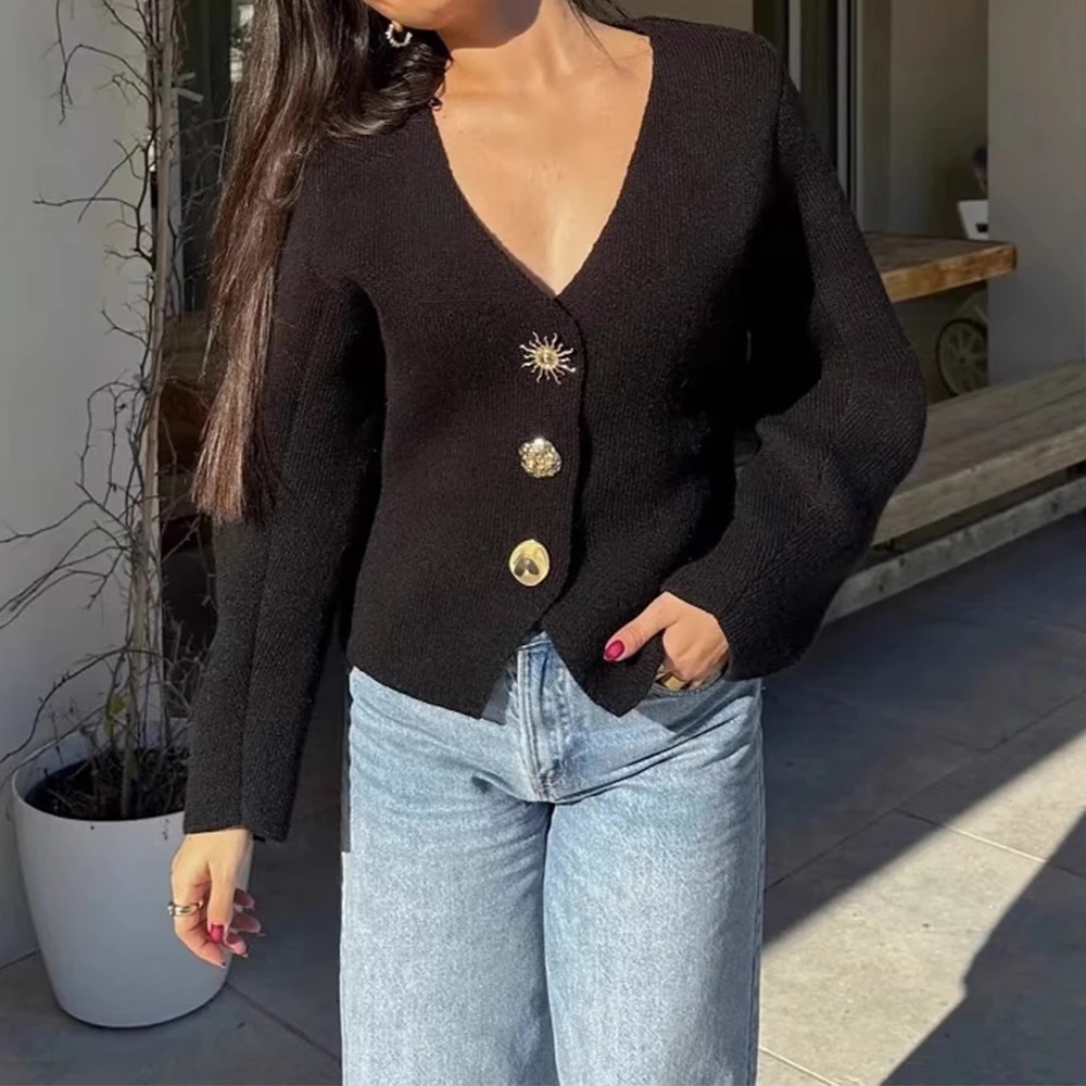 

Женский вязаный свитер с v-образным вырезом, простой однотонный свободный модный топ с длинными рукавами, популярный в европейском и американском стиле