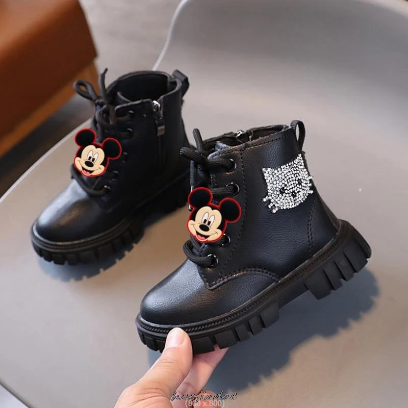 Stivali moda per bambini Mickey Minnie Sneakers punto scarpa ragazzi antiscivolo in pelle PU cerniera laterale bambino scarpe Casual per bambini