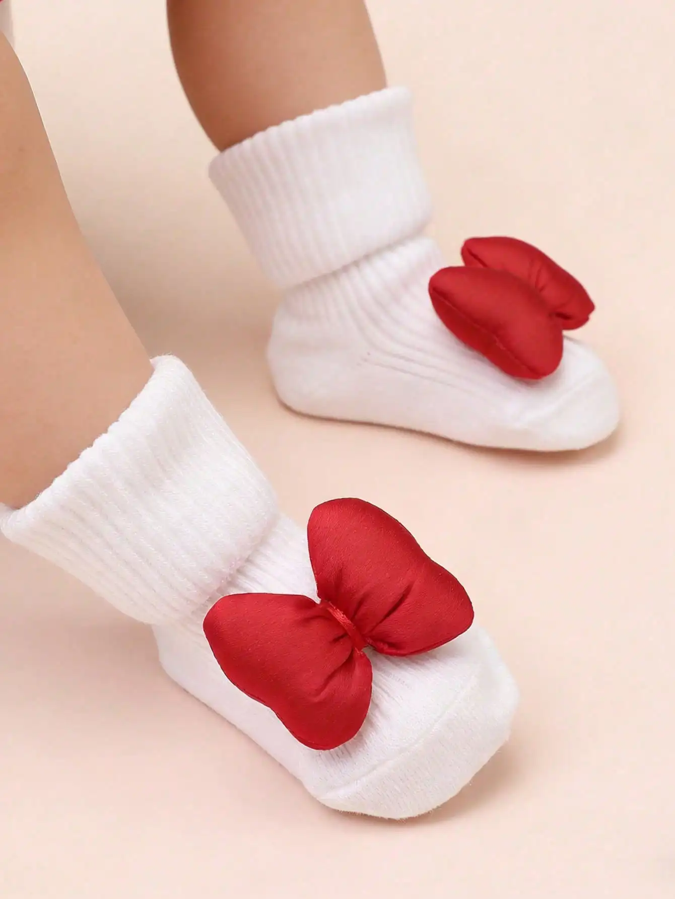 4Pairs Baby Girls Crew Socks Soft Cotton Cute Bow Decor Non‑Slip Grip Dots Floor Socks 0‑2Y Infant All Season Indoor Daily Wear