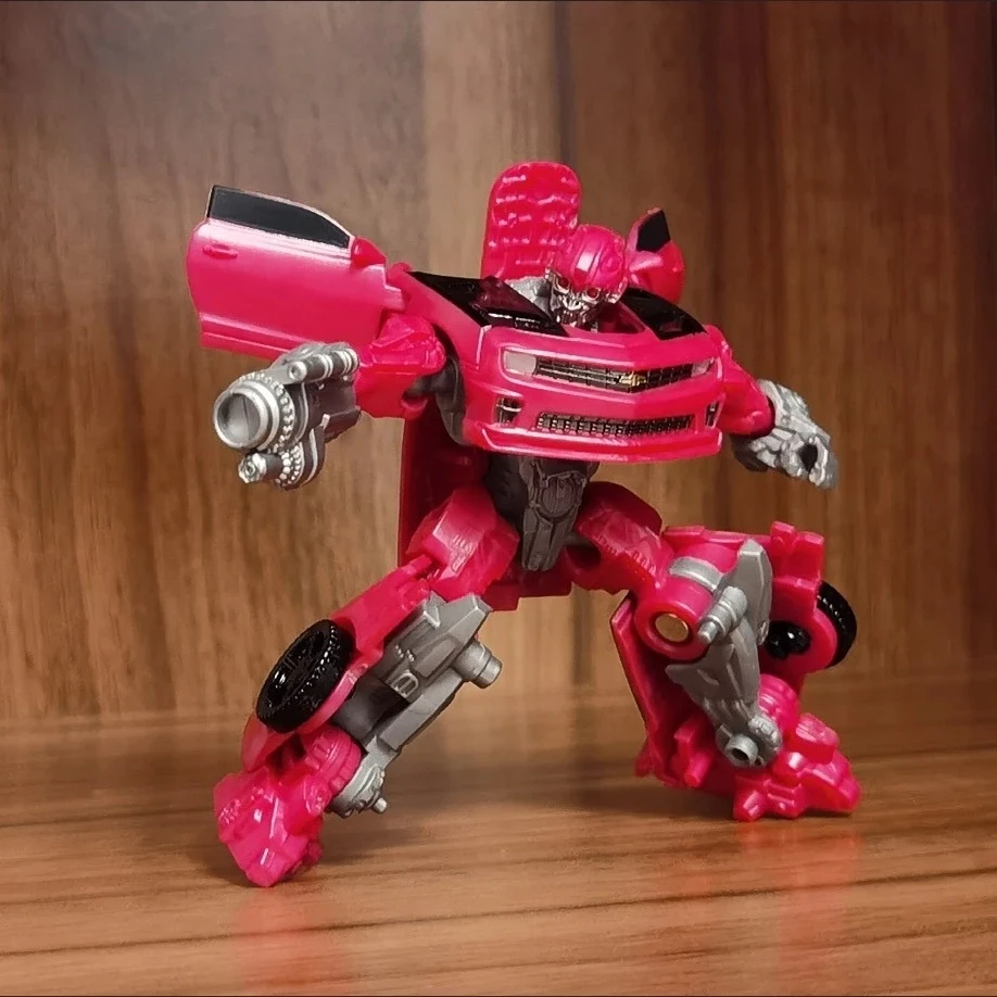 Figurka Transformers Hasbro SS86 Core Level LaserBeak Pink BEE, robot, autobot, kolekcja anime, prezent na święta.