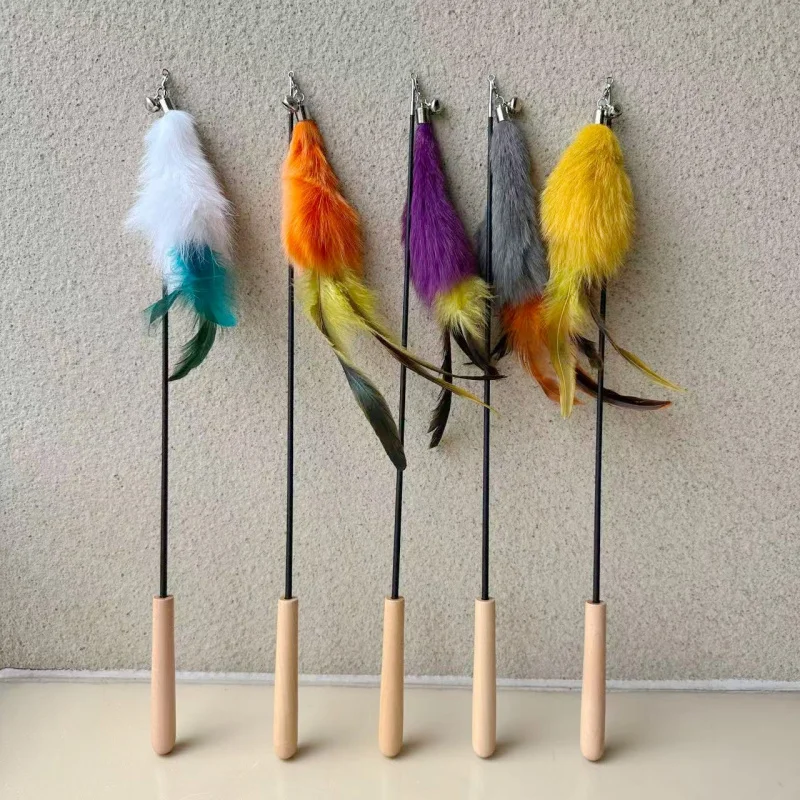 Two-section telescopic cat teaser wand with long rod, rabbit fur and feathers, for entertaining and interactive play with cats