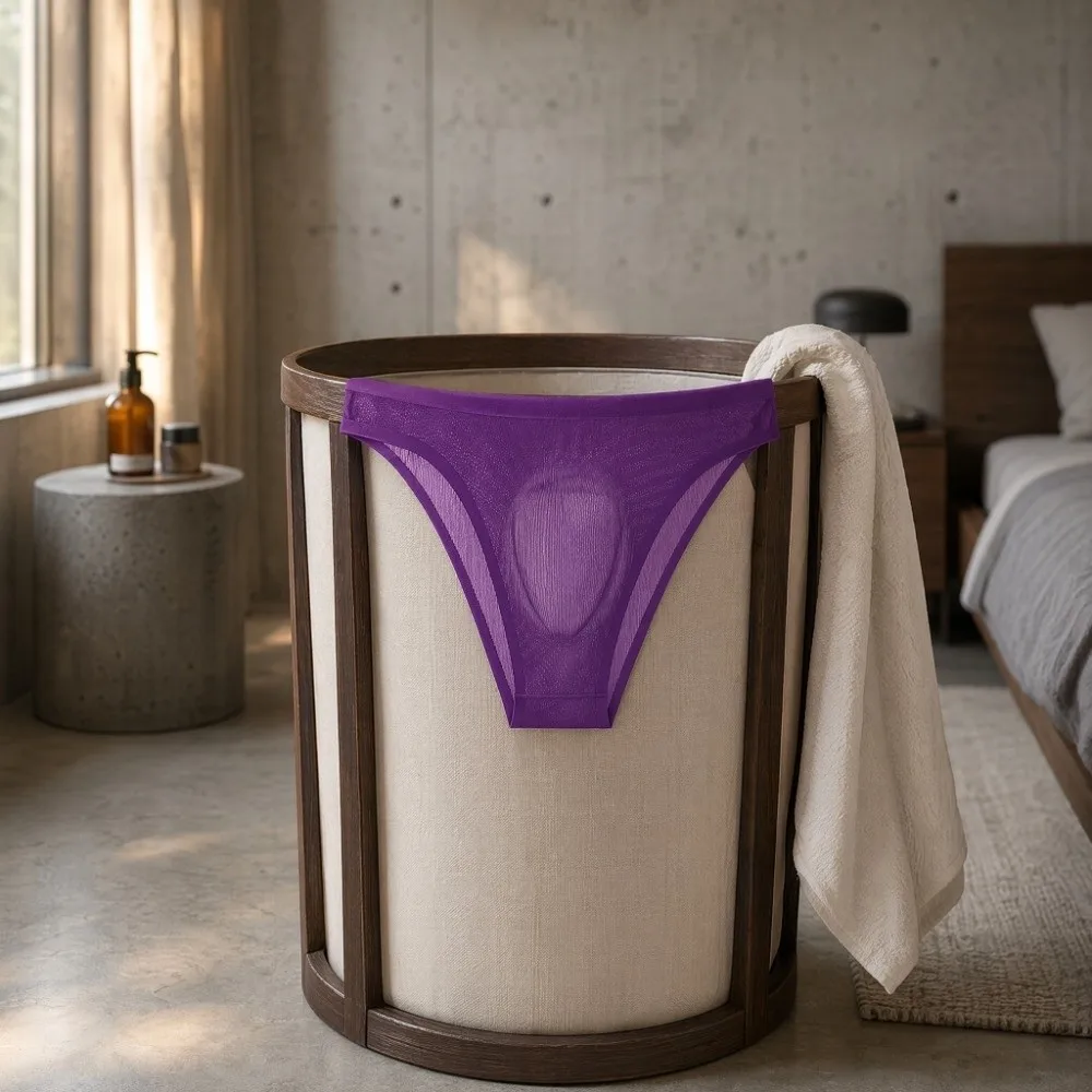 

Spring Summer Ice Silk Men's Triangle Panties Lingerie Large Size Men Thin Briefs Breathable Solid Color Underwear for Men Gifts