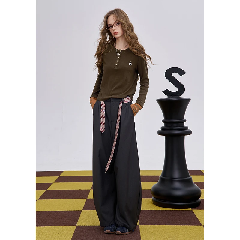 ELFSACK 2025 invierno nuevas llegadas Linda manga empalmada cuello redondo Camiseta de manga larga para mujer