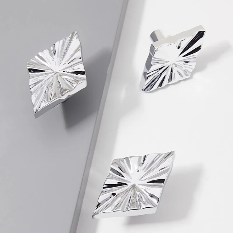 Creative Leaves Modern and Simple Brass Handle Silver Drawer Cabinet Wardrobe Door Diamond Shaped Single Hole Cute Small Knob