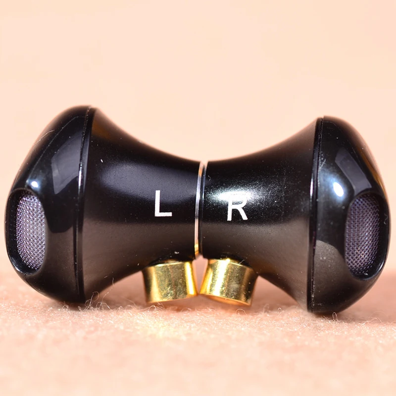 MMCX-auriculares MP3 con enchufe hembra, dispositivo de audio Semi In Ear, Vocal, Subwoofer, HIFI, Universal, 1 par