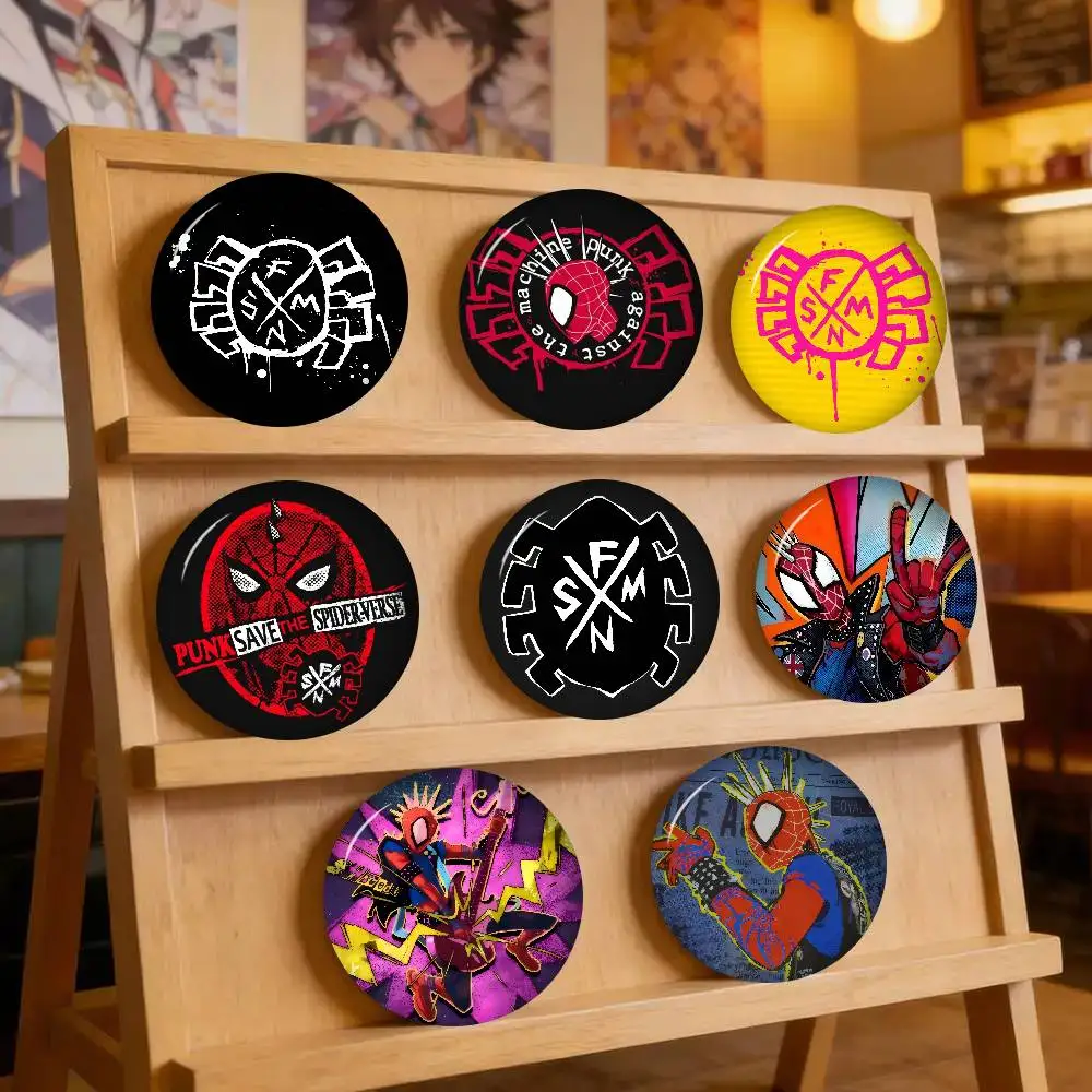 Cartoon-Broschen Anime-Abzeichen Runde handgemachte Brosche Anstecknadeln Schmuck für Rucksack Kleidung Geschenke Anime Spider Punk Logo Pin
